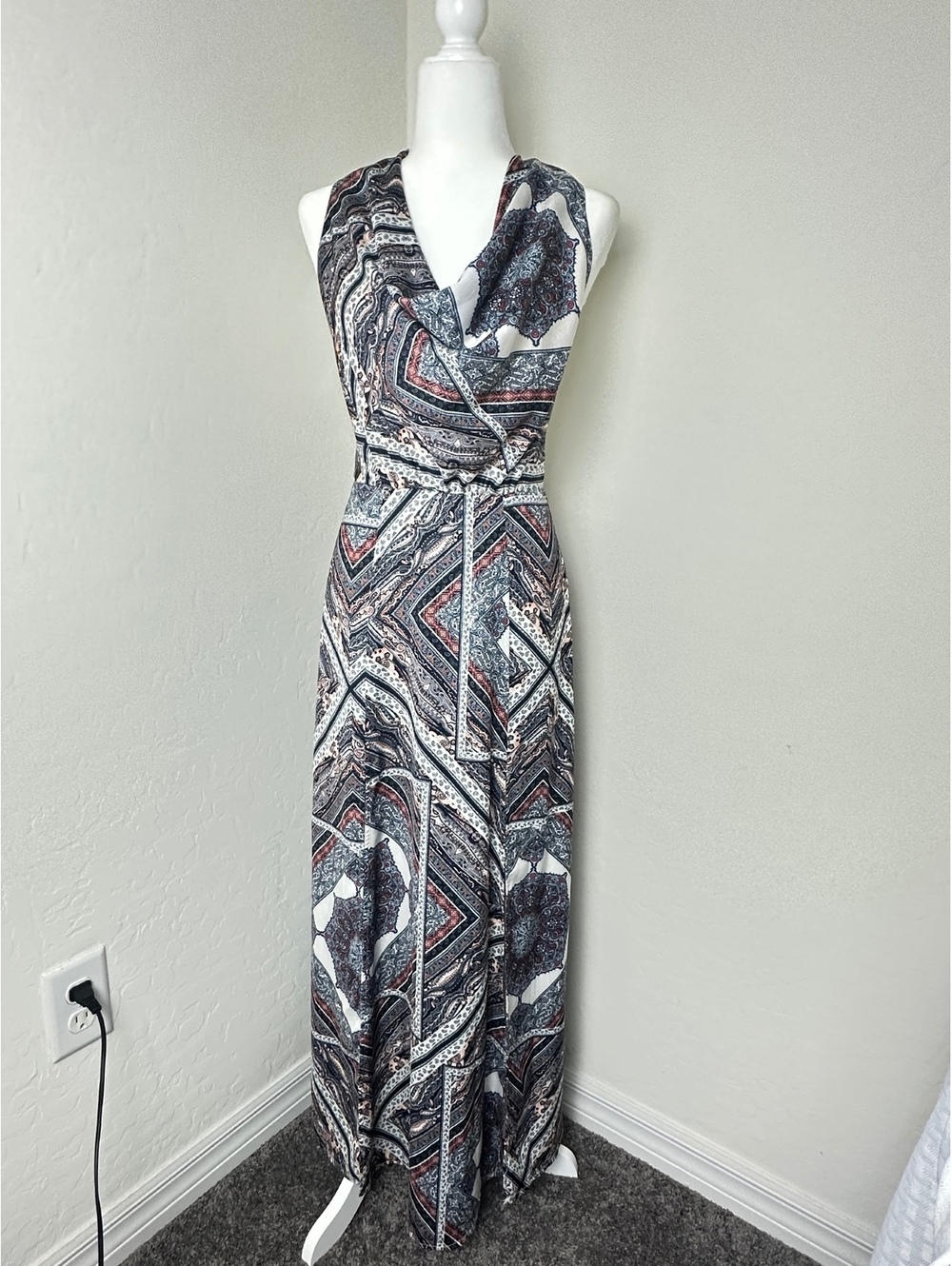TJD Women’s Paisley Halter Maxi Dress Size S Open Back Cowl Neck Boho Festival